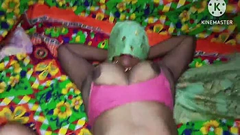 Indian Blowjob - Hot Indian Aunty Blowjob & Handjob Cumshot With Beautiful Lips
