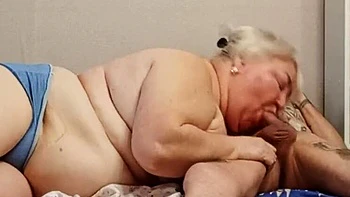 Mature MILF Neighbour Gives Deep Throat Blowjob & Helps Me Cum Big Cock