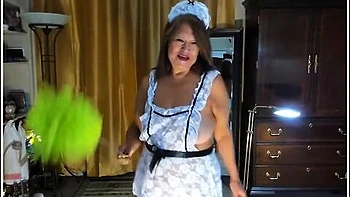 I Am A Mature Naughty Latina Maid That Needs To Clean House