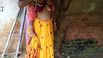 Sexy Indian Bhabhi Outdoor Doggystyle with Trilokinath - Big Boobs and Hard Fucking