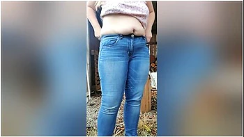 Curvy Slut Masturbating Outside