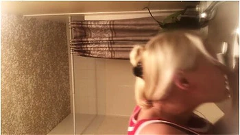 Tight Body Milf On Stepmom Naked After Shower! More Coming I Hope!