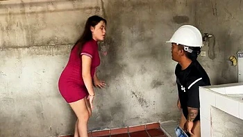 Petite Latina StepMom Gets Huge Cock From Young Engineer During Home Inspection - Pregnant Doggy Style Fuck