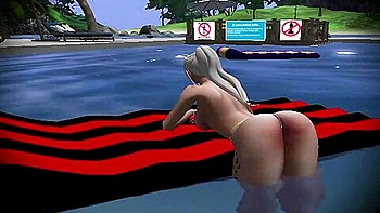 En Playa E En La Piscina