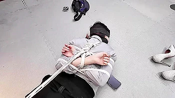 chinese bondage girl