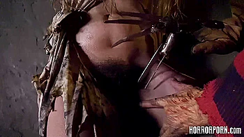 HORROR PORN - Freddy