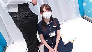 240821ナースと着衣のままズボズボしたb2