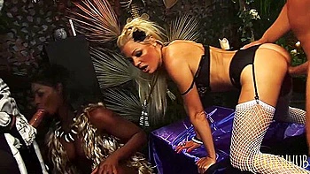 Voodoo Slut Gets Stuffed And Soaked In Four-way Fuck