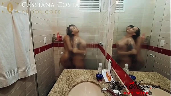 Cassiana Costa dando Feliz Natal do melhor jeito possível