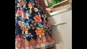 camara espia a sobrina sin calzon