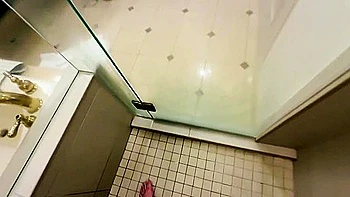 Black Teen 18+ Stepdaughter Tricks White Stepdaddy Into Cheating And A Breeding Cream Pie