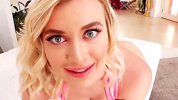 So Juicy And Fuckable Blonde