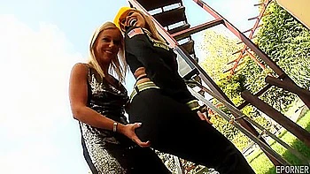 Two Blondies And A Dildo In Their Poons - Nikky Thorne, Aletta Blue And Nicki Blue