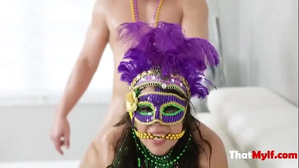 Happy Mardi Gras To Busty Hot MILF- Camela Clutch