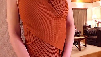 [jufe-428] I Have A Weakness For My Bosss Wife, Whom He Never Wants To Know About, And I Fuck Her Soft Pie-pan Pussy While She Keeps Giving Me A Nasty Look Mizuki Yayoi Scene 4