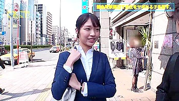 浮気な彼氏を忘れて仕事サボり旅のひまりちゃん