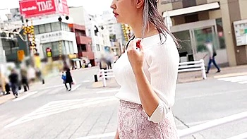 元グラビアアイドルの素人妻が登場！性欲旺盛のエッチな三十路奥さんをハメ倒す