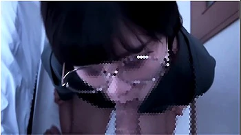 After A Junior College Student Gave Him A Nice Blow Job, He Shot A Lot Of Sperm On His Chest