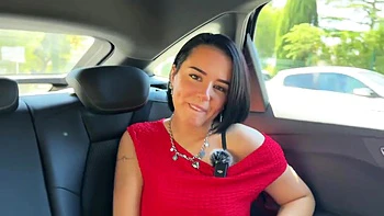 Lucille, 30, is turning 30 with J&M! - Jacquie et Michel TV