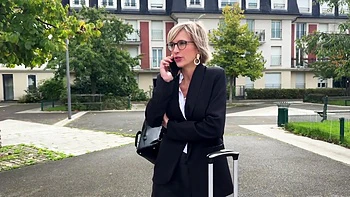 For Lexie, any experience is worth taking! - Jacquie et Michel TV