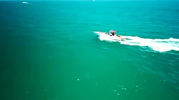 Mizaki is a very dissipated co-pilot... - Jacquie et Michel TV