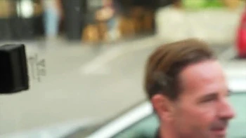 Lily, 30, admits to having other, more sensual desires... - Jacquie et Michel TV