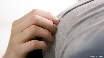 18yo College Girls Try Romantic Lesbian Sex