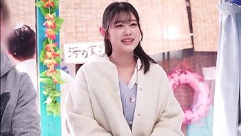 251130男女でツイスターゲームをプレイg2