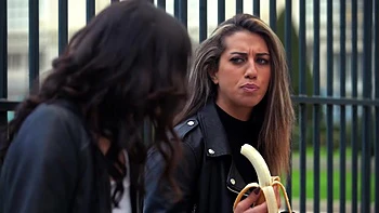 Angy finds in Luna an ideal sensual play partner... - Jacquie et Michel TV