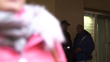 The hopscotch game continues - Jacquie et Michel TV