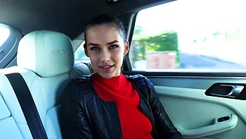 Leila and Jade have a little secret... - Jacquie et Michel TV