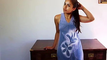 Indian Babe Fucking Her Hairy Pussy - DesiPapa