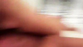 un veinard se tape une bombe sexuelle