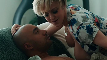 Dee Williams - Counselor Dee Willams Sucks And Fucks Her New Patient