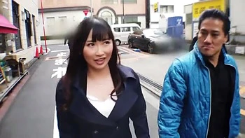 Hカップのムチムチ巨乳美女が可愛く嫌がりながらバイブで感じてフェラ