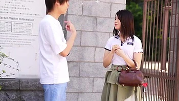 清楚なFカップ美女クンニされて甘えた喘ぎ声で感じるラブラブエッチ