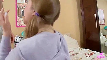 Endearing Milo And Lilas - Blonde Bombshell