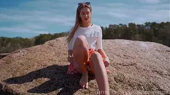 Extremely Risky Pussy Licking On The Public Beach! 4K