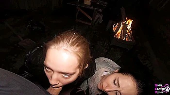 Ffm Threesome Sucking On The Backyard