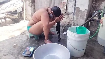 Desi Bhabhi Outdoor Bath Fun With Maid - Indian Aunty Nude HD