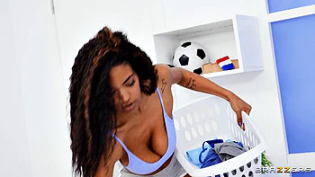 Roommates With Benefits 2