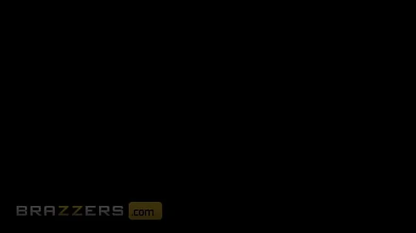 (Raul Costa) Fell In Love With (Misha Cross) Unforgettable Ass Gives Her A Good Anal Pounding - Brazzers