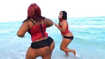 Double up 2 ft. Ms Booty: Big Ass, Blowjob  Cumshot Porn