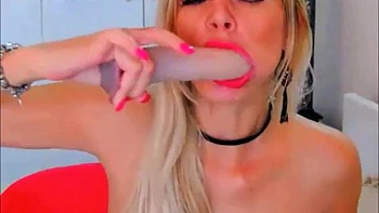 Baseball fan shows her crazy hardcore erotic pleasures by Bonga Cams: Porn