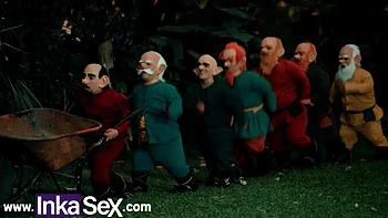 Snow White gets fucked by the seven dwarfs and kicks the apple out of her anus - Vivian Lola: Porn