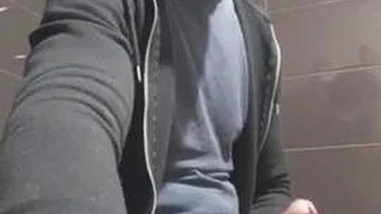 Ajx he masturbates in the bathroom and calls his wife: Handjob, Fansly  Cumshot Porn