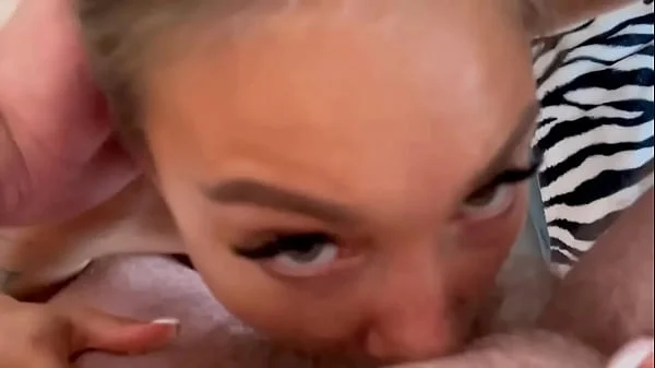 HOUSEWIFE FUCKED DIRECTLY IN THE KITCHEN
