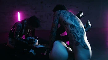 Small Hands and Joanna Angel in a kinky latex threesome