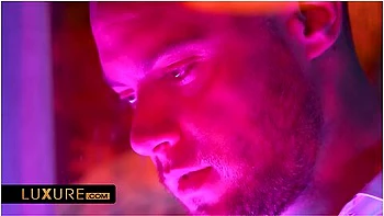 Behind The Glass With Tiffany Leiddi