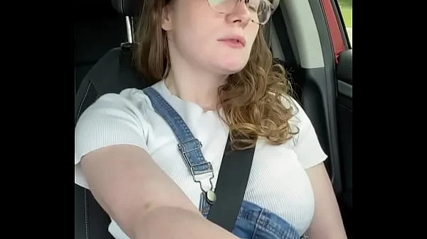 Nerdy Country Girl Rubs Herself in her Car